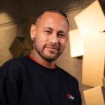 Neymar comemora o “Dia dos Pais” ao lado de seus quatro filhos