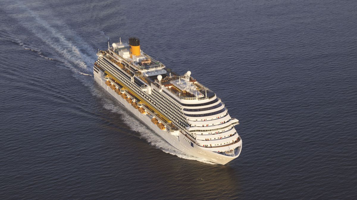 Costa Cruzeiros abre a temporada em Santos com o 'Favolosa' e aposta em público diversificado a bordo