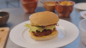 Sabores da Vila: confira a receita de sanduíche de toscana da Natália dos Anjos