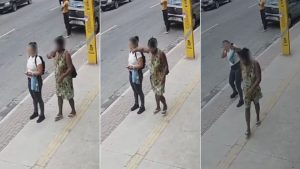 Mulher leva bofetada no rosto enquanto espera ônibus em São Vicente: 'Indignada'