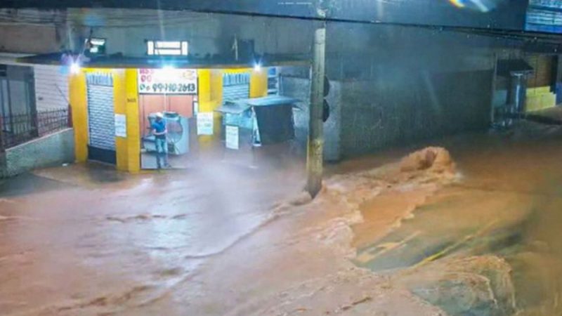 MG: chuvas deixam 23 mortos, dezenas de desaparecidos e cidades em calamidade. Foto: Agência Brasil / Prefeitura Juiz de Fora