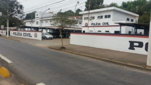 Homem se mata na delegacia de Bragança Paulista (Foto: Reprodução)