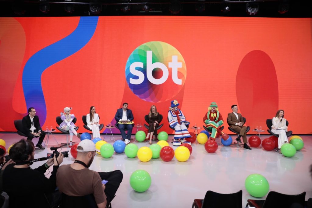 Panorama geral da coletiva do SBT