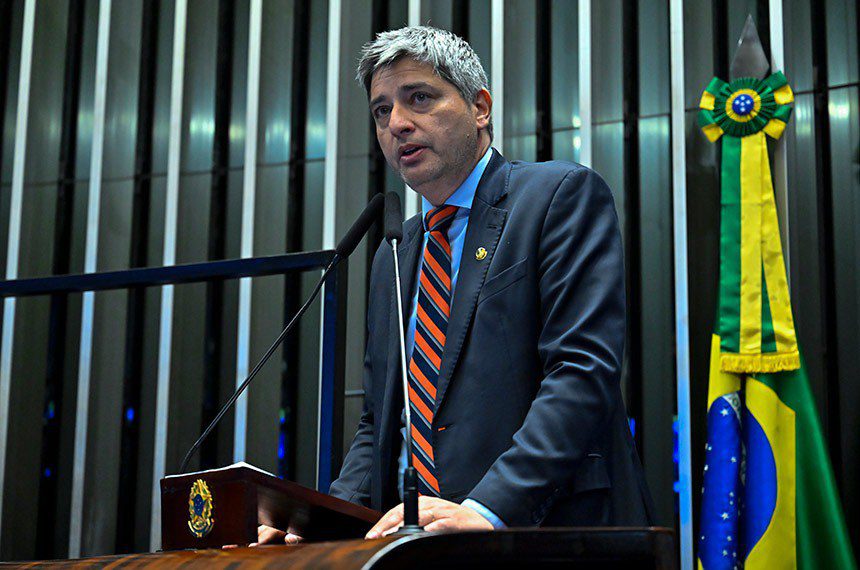 Carlos Portinho (PL-RJ) é o relator do projeto que proíbe propaganda de bets