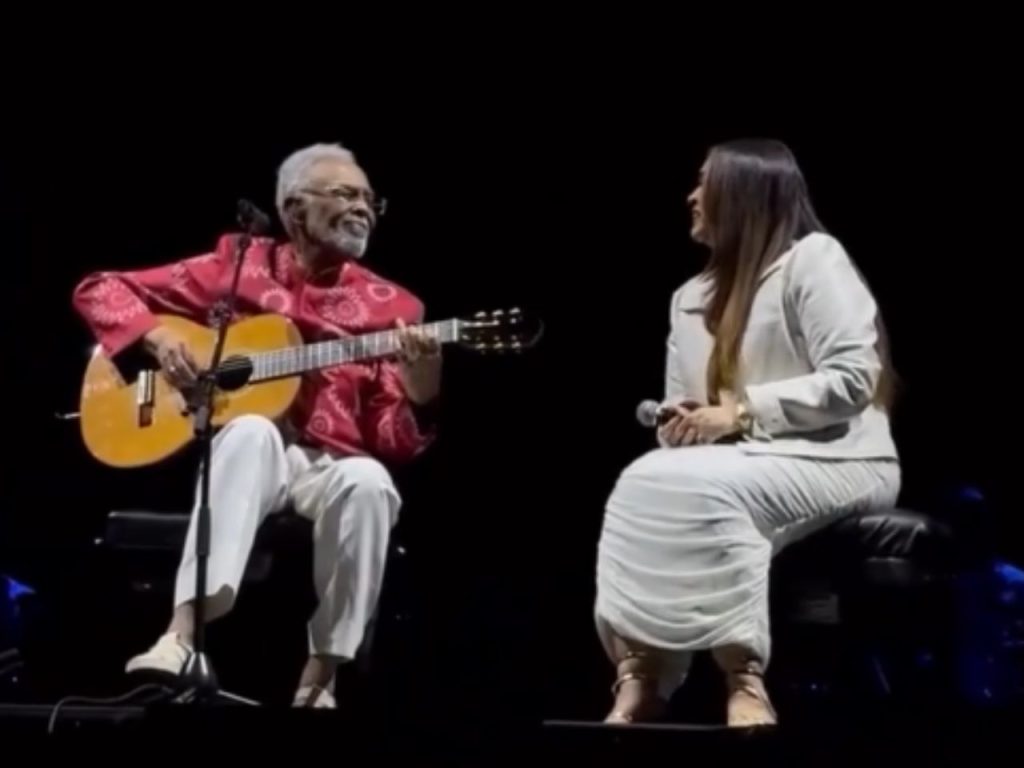 Gilberto Gil e Preta Gil no concerto (Foto: YouTube)