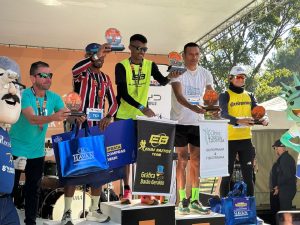pódio maratona campinas camila borges