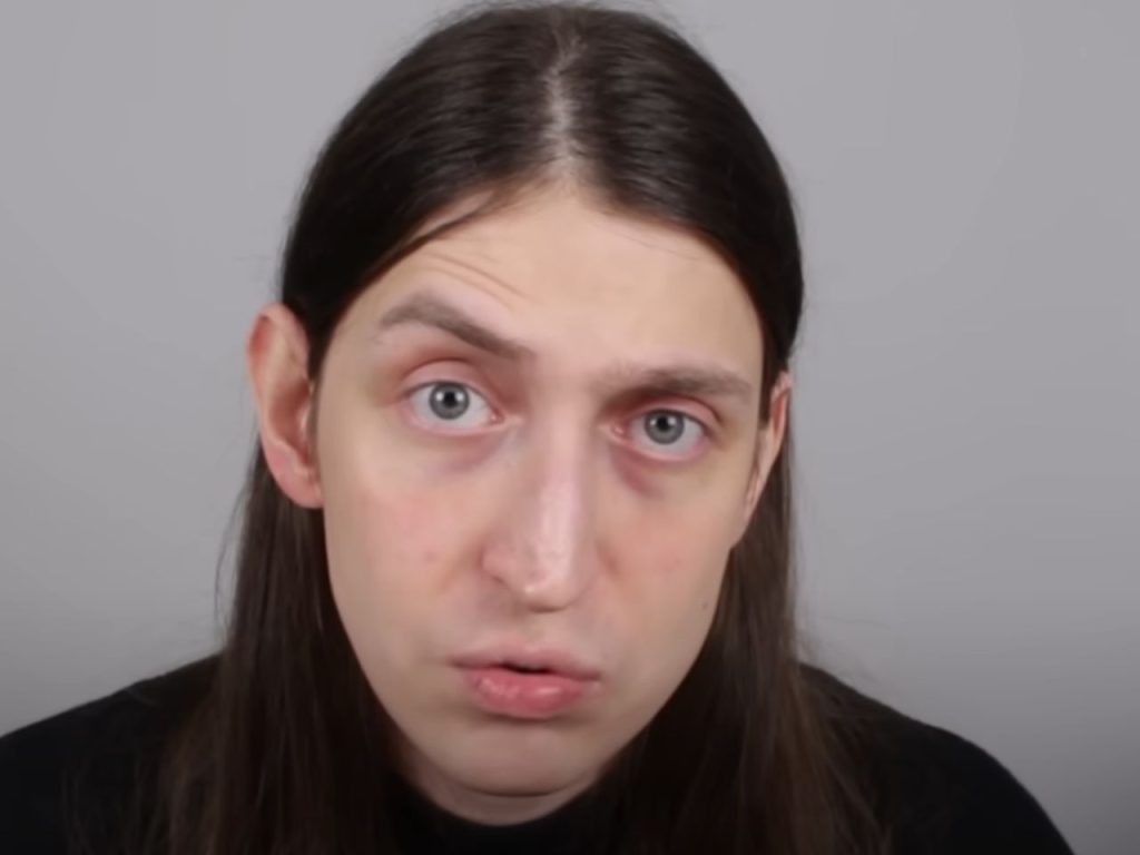 Youtuber Felca denuncia adultização das crianças nas redes (Foto: YouTube)