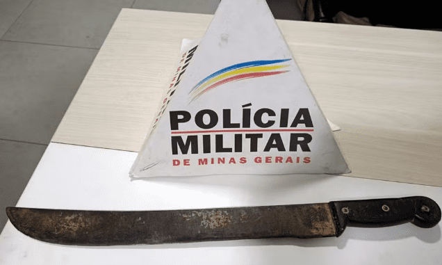 Conforme o registro da ocorrência, o crime aconteceu no sítio de Carlos, onde ele e a segunda vítima estavam confraternizando o Dia dos Pais.