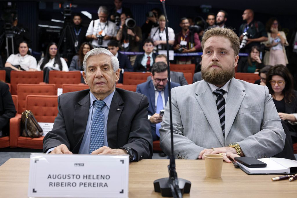 Defesa de Heleno chama Moraes de juiz inquisidor (Foto: Ton Molina/STF)