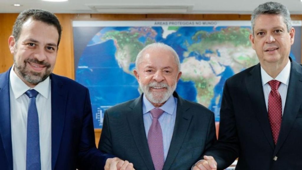 Lula anuncia Guilherme Boulos como novo ministro da Secretaria-Geral da Presidência