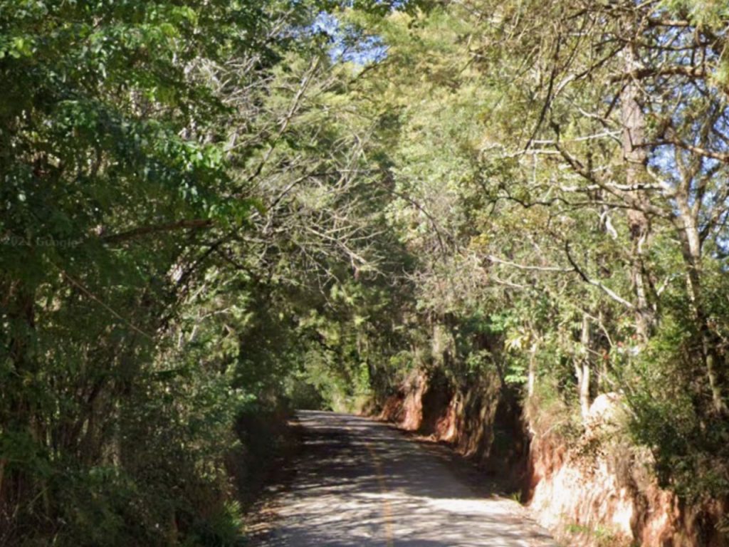 Trecho da Estrada Municipal Alcebiades Stefani