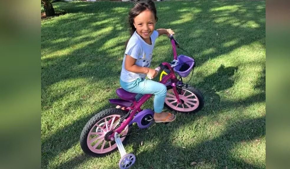 Maria Clara Aguirre Lisboa - Mãe e padrasto confessam ter matado criança de 5 anos e enterrado o corpo no quintal