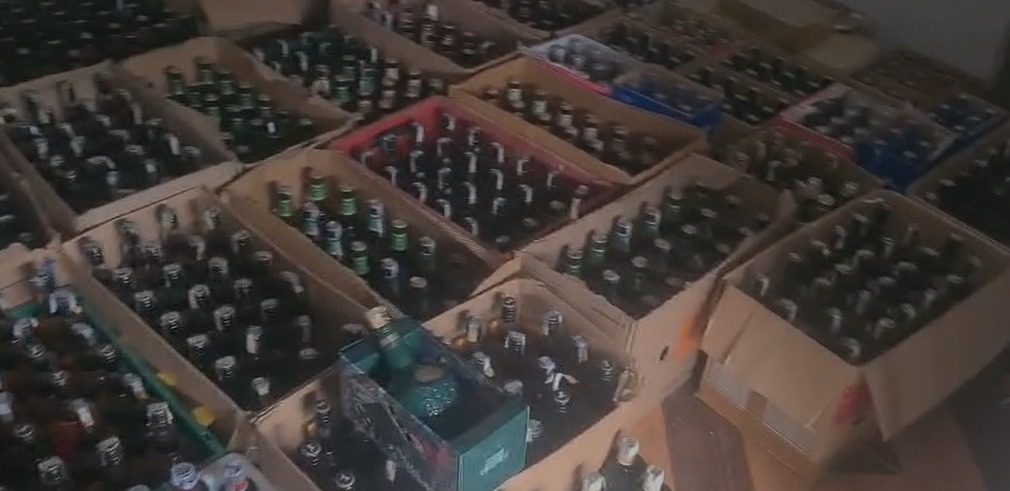 Policia apreende mais de 700 garrafas de bebidas falsificadas em Sumaré
