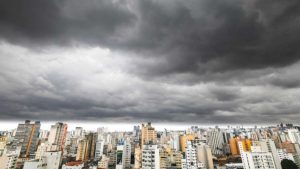 Inmet emite alerta para fortes chuvas em quase todo o Estado de São Paulo