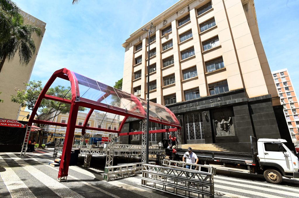 Decoração vai se estender até o palácio da Cidade