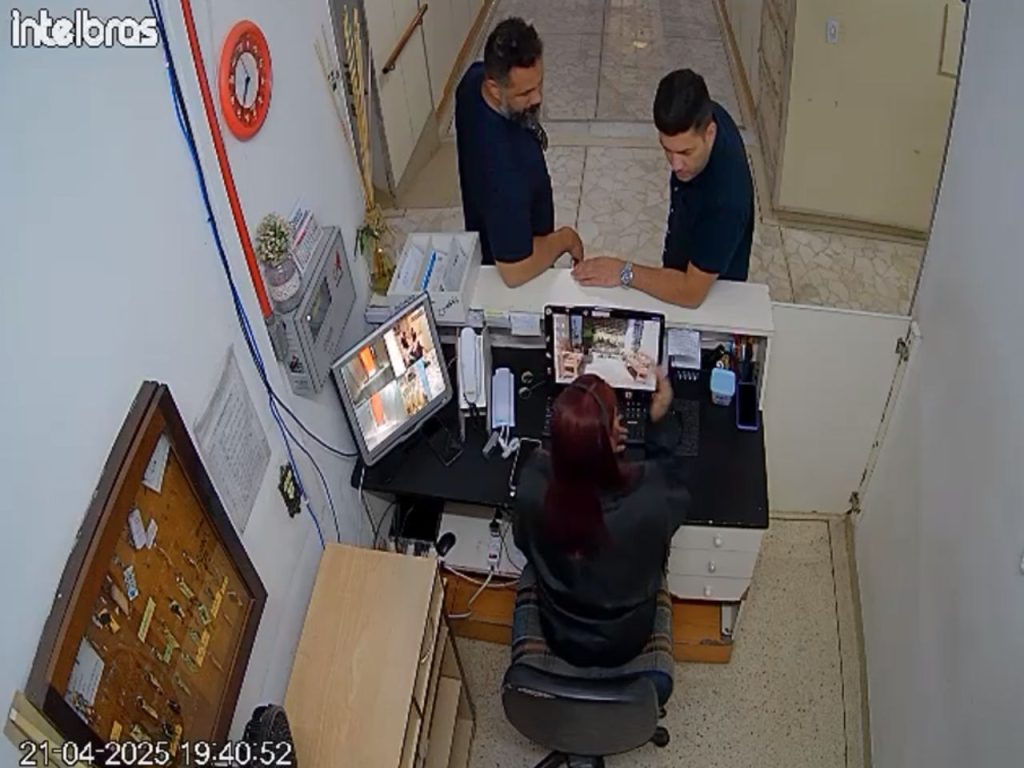 Vereador de Campinas é flagrado insultando porteira; gabinete alega “resposta à altura”