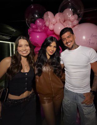 Ana Castela comemora seus 22 anos