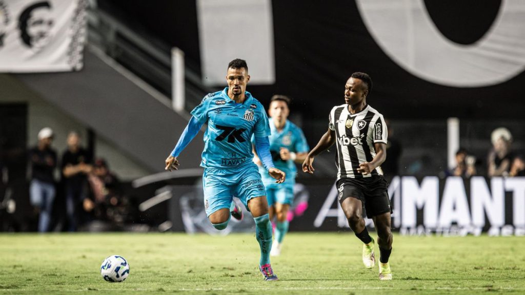 Zé Ivaldo em ação pelo Santos contra o Botafogo