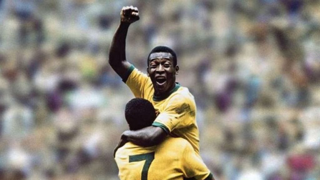 pelé comemora gol pela Seleção Brasileira na Copa de 1970