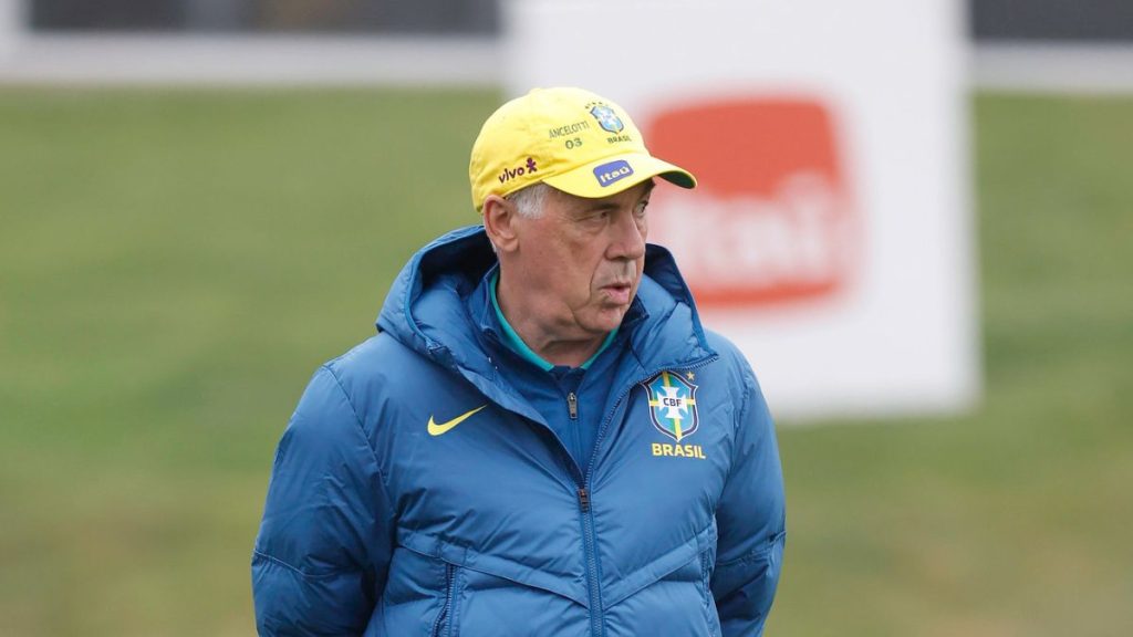 Carlo Ancelotti, técnico da Seleção Brasileira, em foco para renovação de contrato com a CBF.