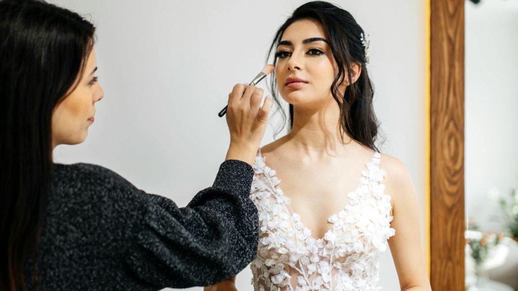 O amor é lindo, mas custa: 79% dos casais escolhem o casamento pelo bolso