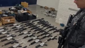 Fábrica clandestina de fuzis em Santa Bárbara d’Oeste abastecia o Comando Vermelho; revela PF