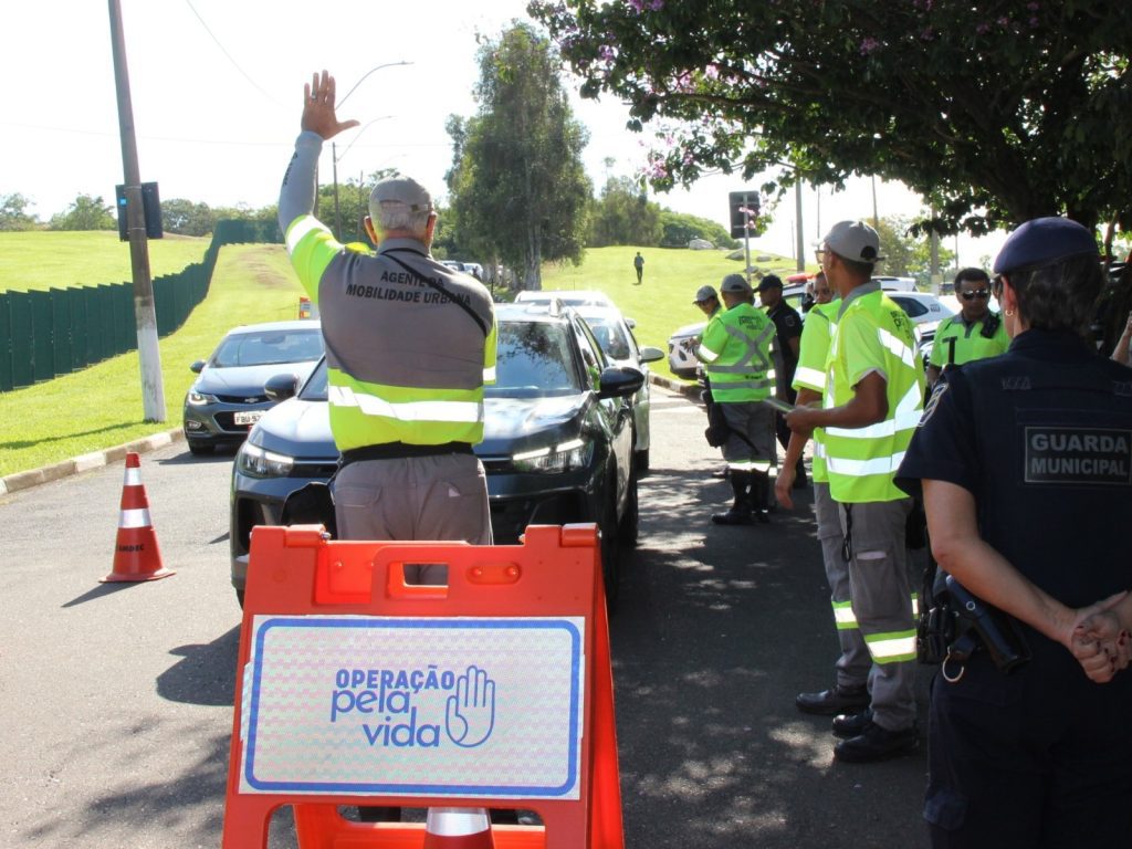 Blitz da Emdec com bafômetro é realizada em Campinas; entenda
