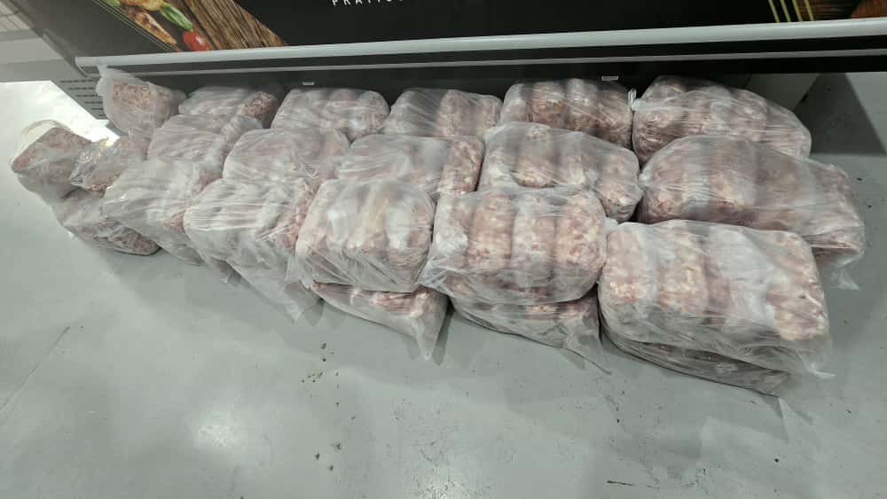 Polícia apreende mais de 700 quilos de carne imprópria para consumo em açougue de Americana