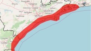 Litoral paulista entra em alerta vermelho para tempestades nesta segunda (24)
