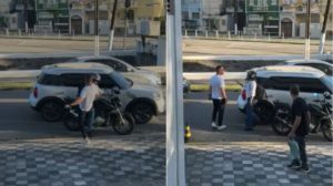 Motorista chuta moto e arrasta jovem por 40 metros em avenida no litoral de SP: 'Você tá louco?!'
