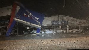 Temporal com granizo causa desabamento, alagamentos e quedas de árvores em Sumaré