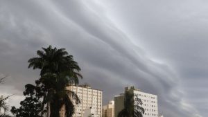 Defesa Civil emite alerta devido a passagem de ciclone extratropical no Estado