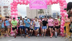 Construmoura é a nova embaixadora da 7ª Corrida Contra o Câncer de Mama e Próstata em Mongaguá
