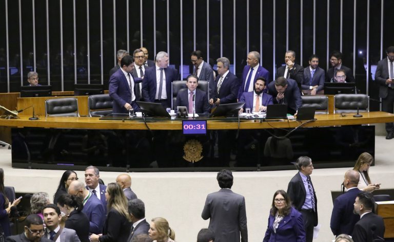 Câmara dos Deputados na sessão plenária desta Terça-feira