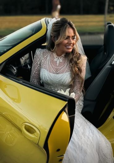 Filha de Joelma se casa em Recife com o empresário da cantora