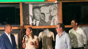 Família de Neymar Jr. assume direitos da marca Pelé em acordo mundial