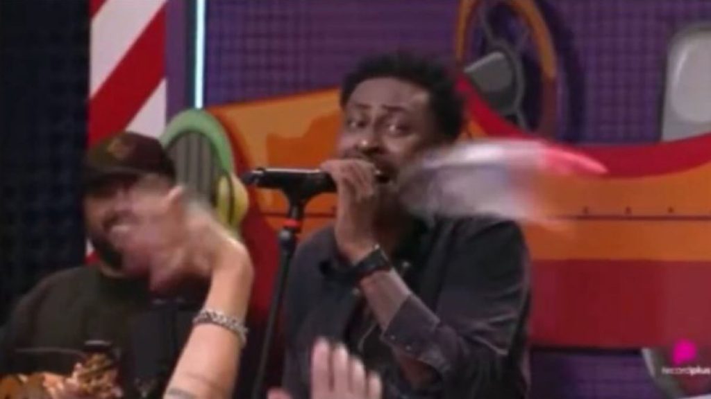 Martina é expulsa de A Fazenda após briga generalizada em festa