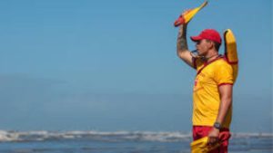 Homem de 32 anos morre afogado após ser arrastado por corrente de retorno em Praia Grande