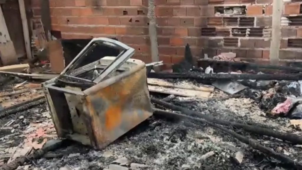 três crianças morrem após incêndio atingir barraco em Campinas