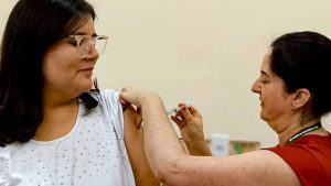 Santa Bárbara segue com aplicação da vacina VSR em gestantes