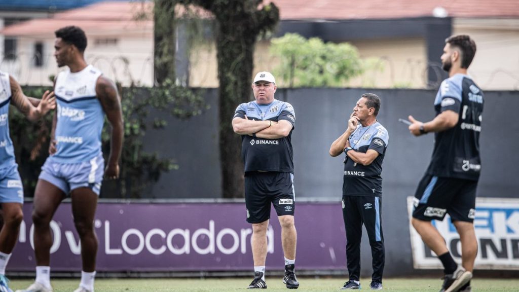 Marcelo Fernandes treinou o Santos em 2023