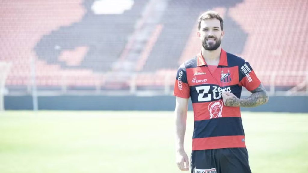 Léo Coltro, novo zagueiro do ituano