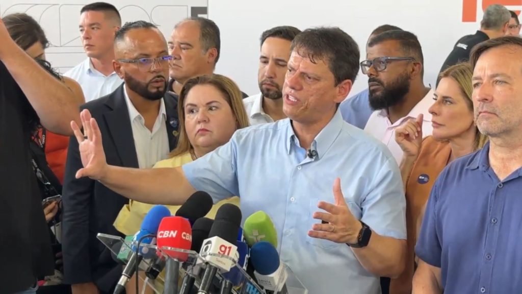 Governador Tarcísio de Freitas em Cubatão, São Paulo, durante cumprimento de agenda oficial do Governo de SP.