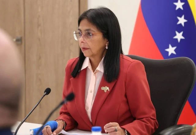 Tribunal Supremo da Venezuela nomeou a então vice-presidente Delcy Rodríguez como chefe de Estado interina (Foto: Divulgação / SBTNews)
