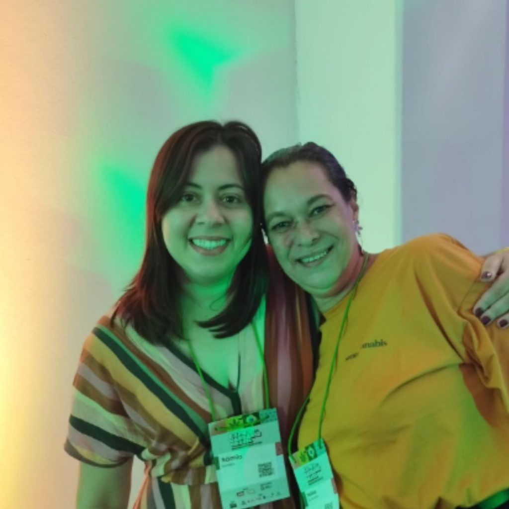 Heloísa ao lado da deputada do Psol, Samia Bomfim (Foto: Reprodução / Redes sociais)