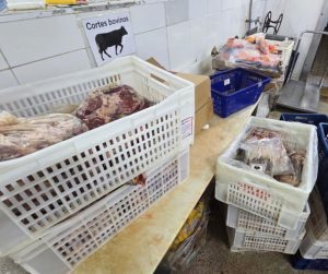 Polícia prende quase 900kg de carne estraga em Monte Mor