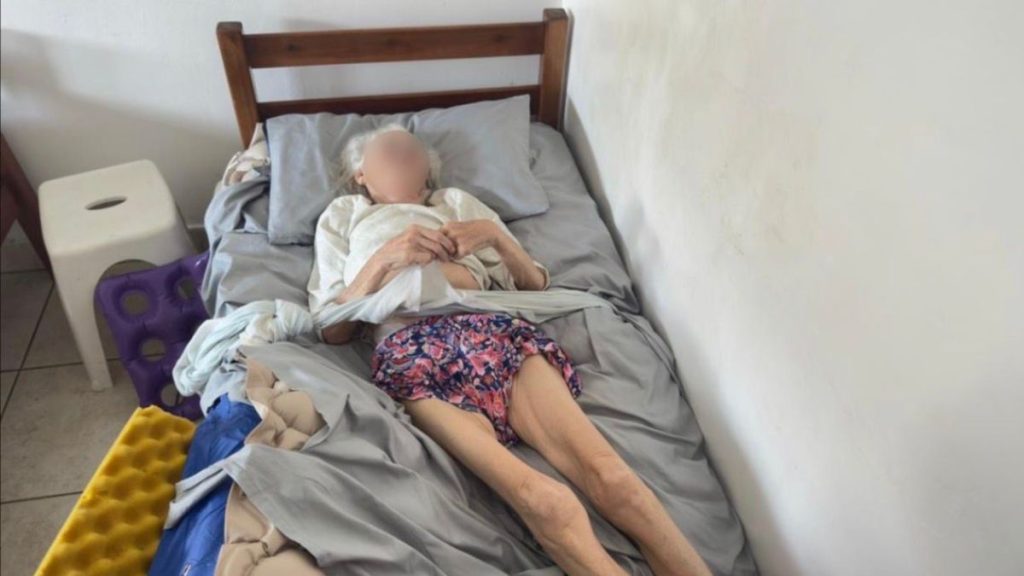 Três idosas são achadas em situação grave em casa de repouso