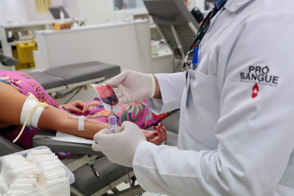 Fachada da Santa Casa de Limeira em decisão judicial sobre internação e recusa de transfusão por crença religiosa.