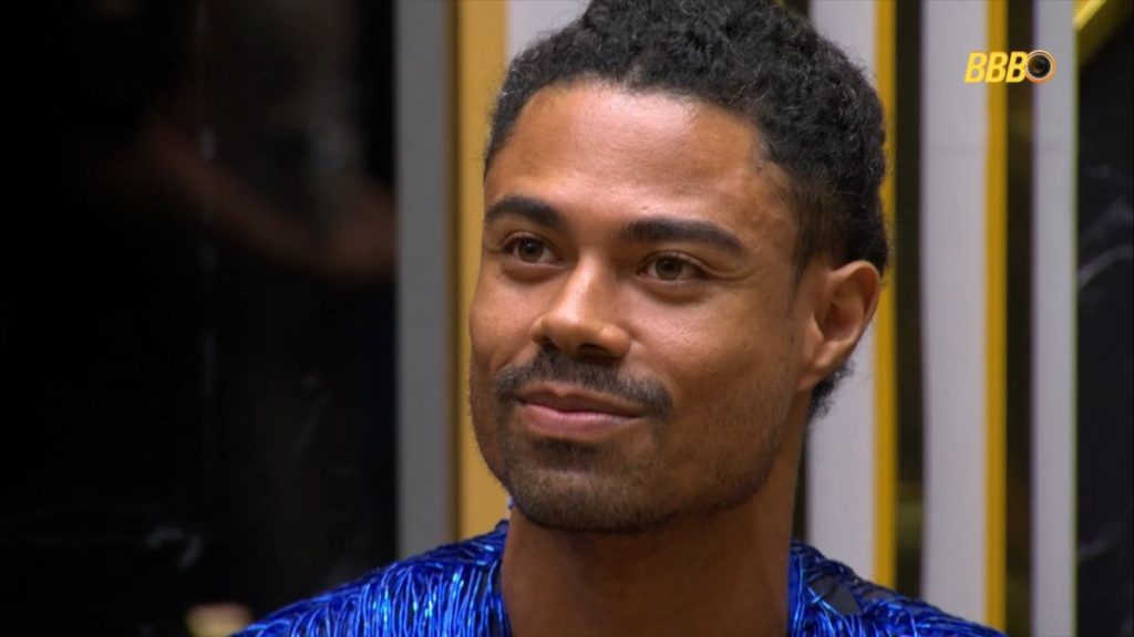 BBB 26: Breno é o 'Exilado', ficará fora da casa e vai emparedar alguém