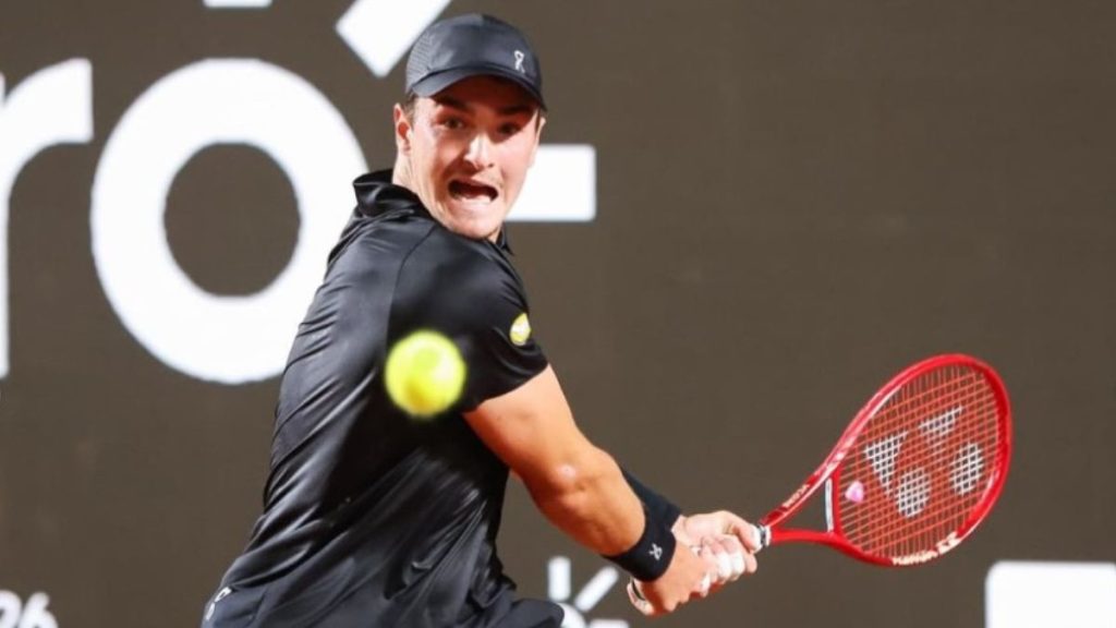 João Fonseca está nas oitavas do Rio Open 2026